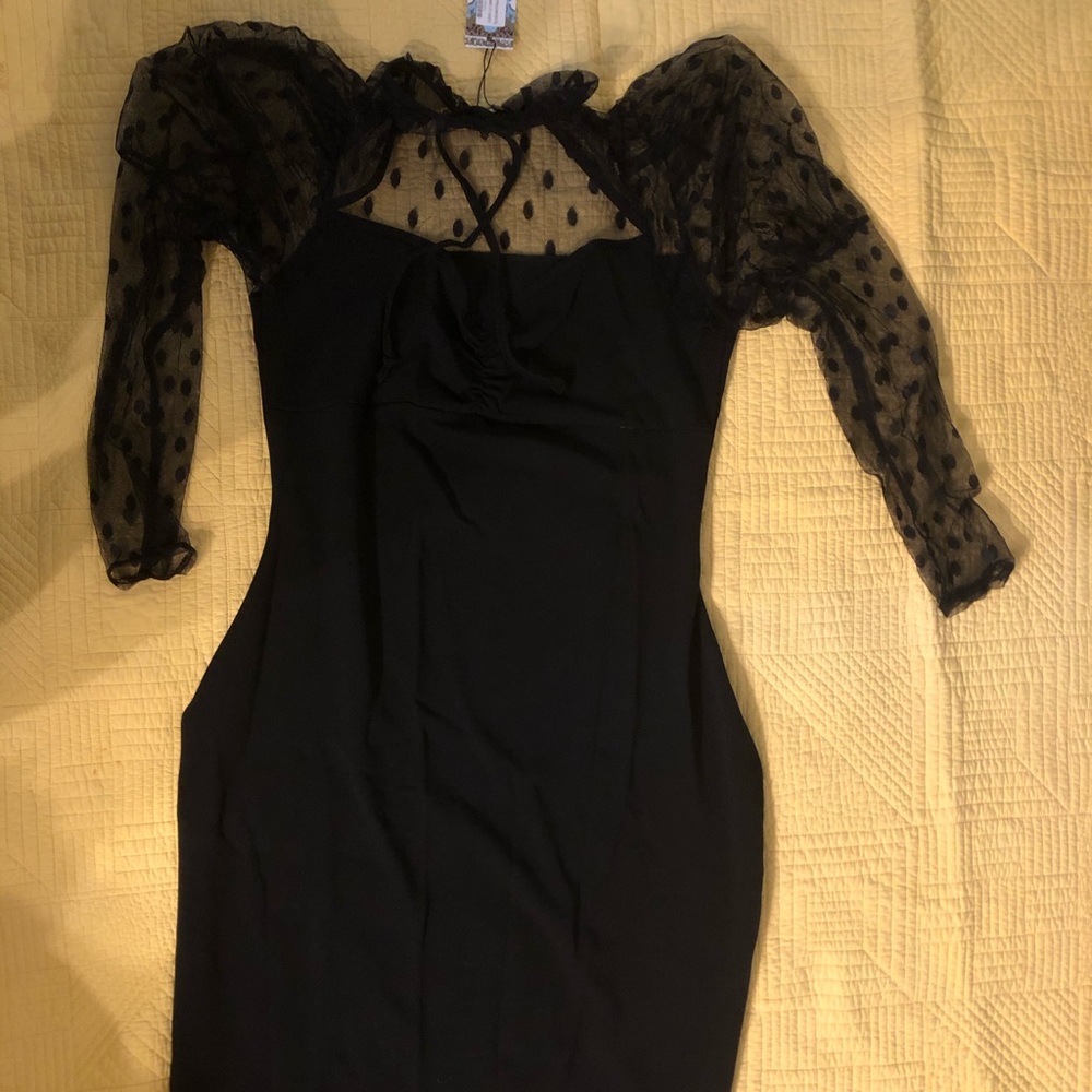 BLACK DRESS, SHER TOP PORTION.